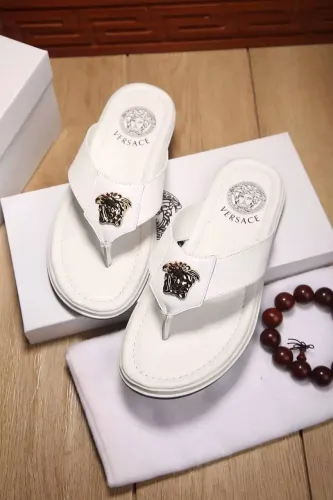 Versace Men slippers AAA-067(38-44)