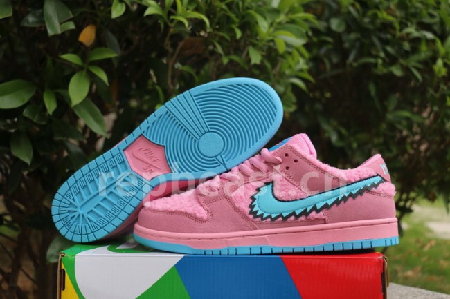 Authentic Grateful Dead x Nike SB Dunk Low “Pink Bear”  Women Size