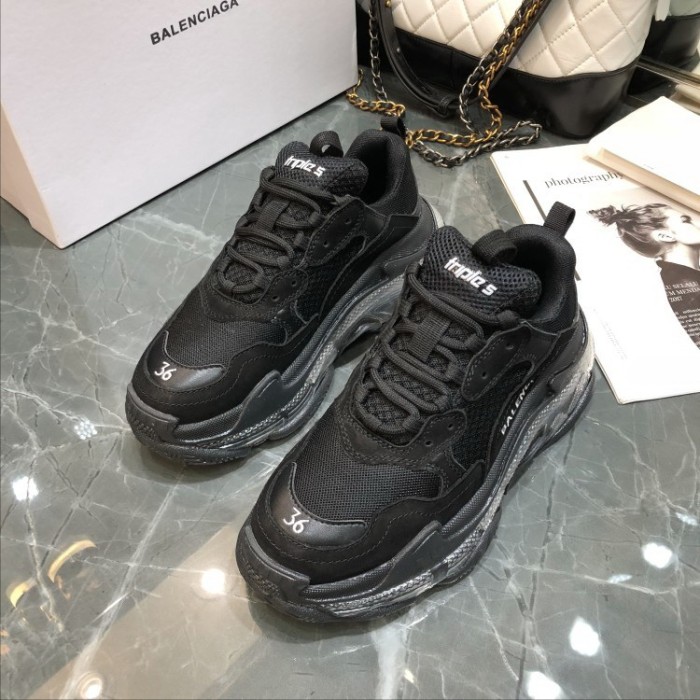 B 17FW Tripe-S High End Sneaker-042