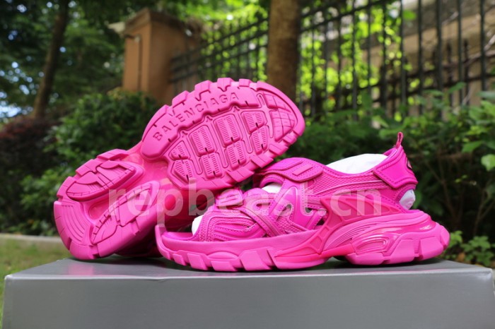 Super Max B Sandals-001