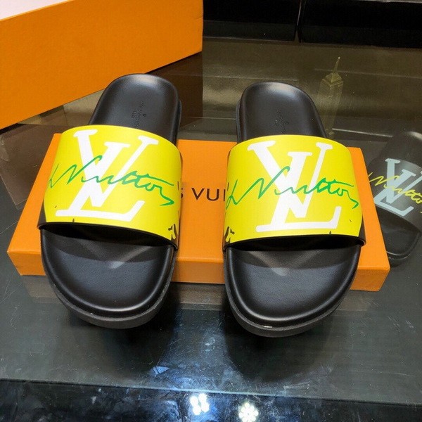 LV men slippers AAA-428