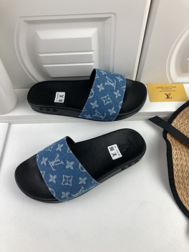 LV men slippers AAA-1134