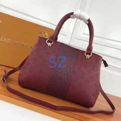 LV Hangbags AAA-280
