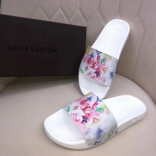 LV men slippers AAA-1083