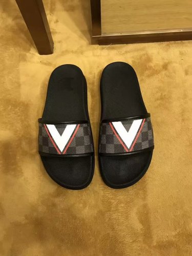 LV men slippers AAA-127(38-45)