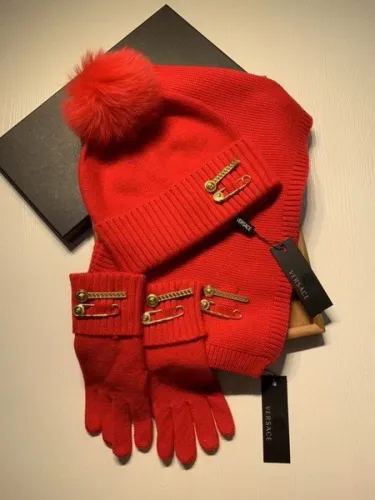 Versace Wool Cap Scarf AAA-005