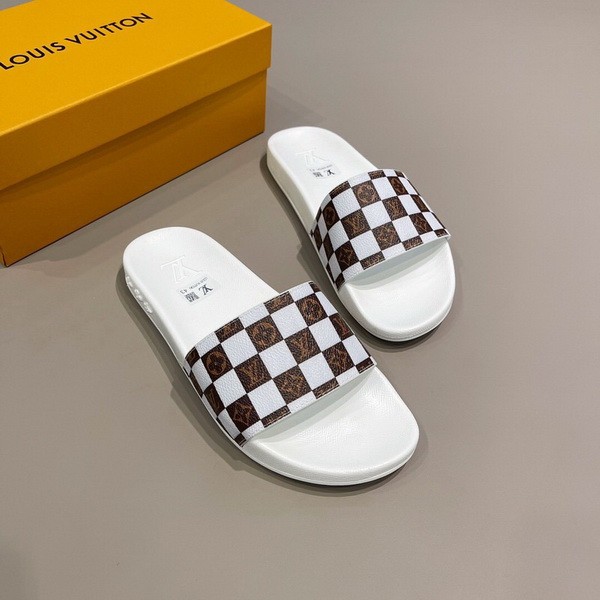 LV men slippers AAA-901