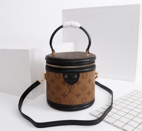 LV Hangbags AAA Women-405