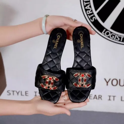 CHNL women slippers AAA-099