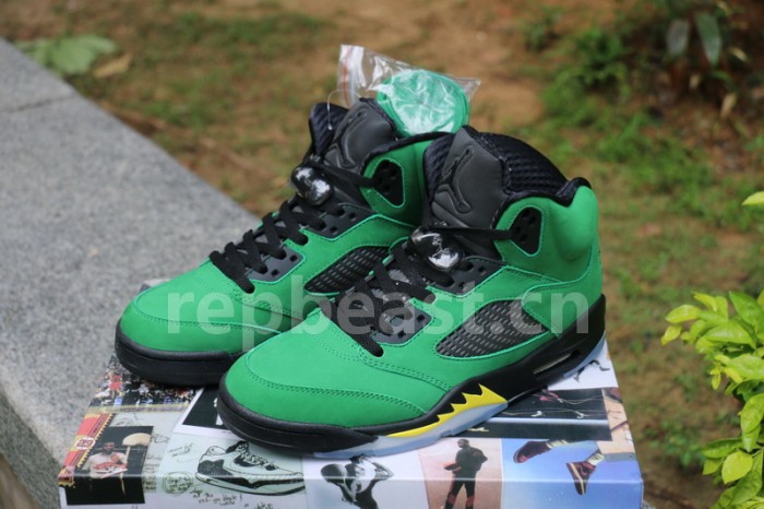 Authentic Air Jordan 5 SE “Oregon”