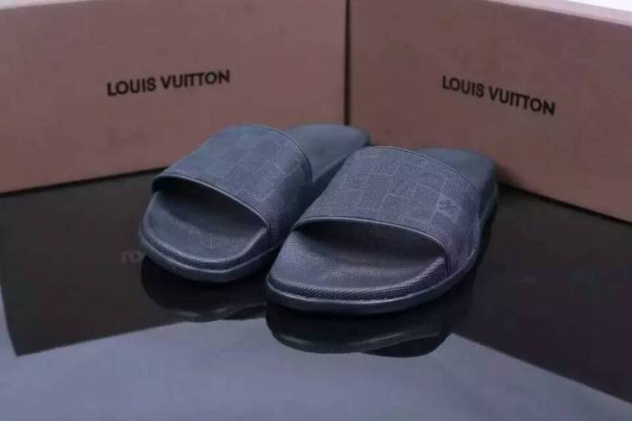 LV men slippers AAA-108