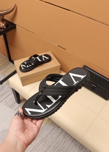 VT Men slippers AAA-075
