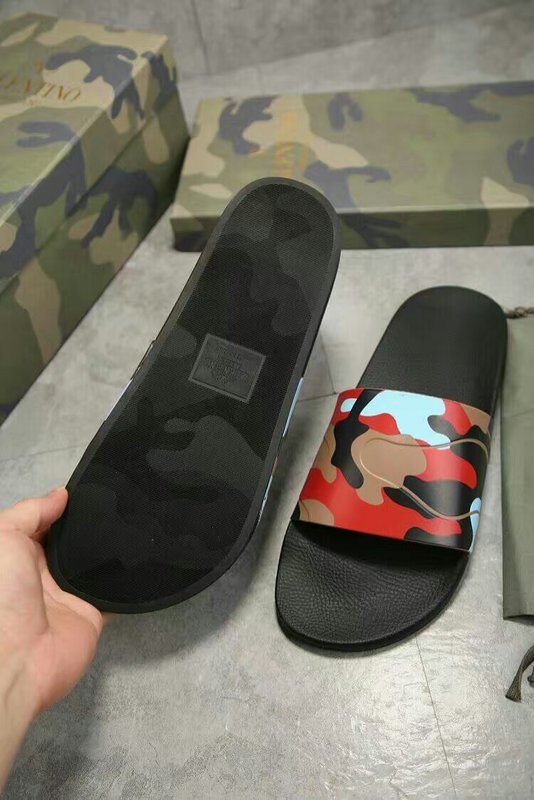 VT Men slippers AAA-009