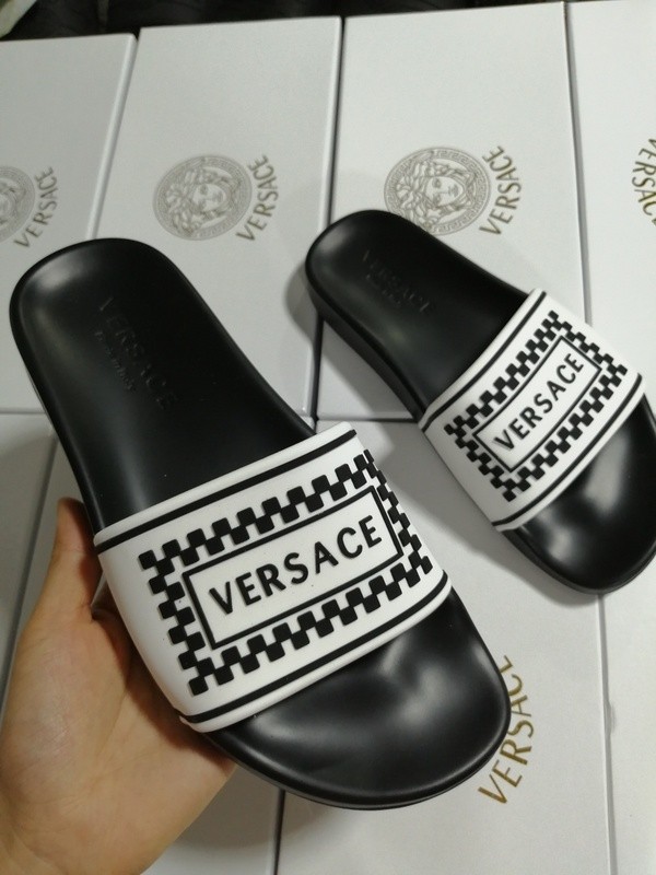 Versace women slippers AAA-054