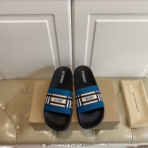 Burberry women slippers AAA-010