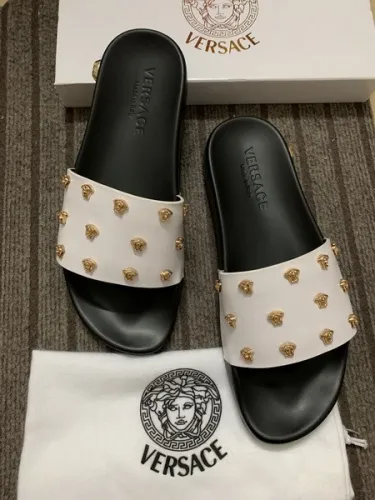 Versace men slippers AAA-269