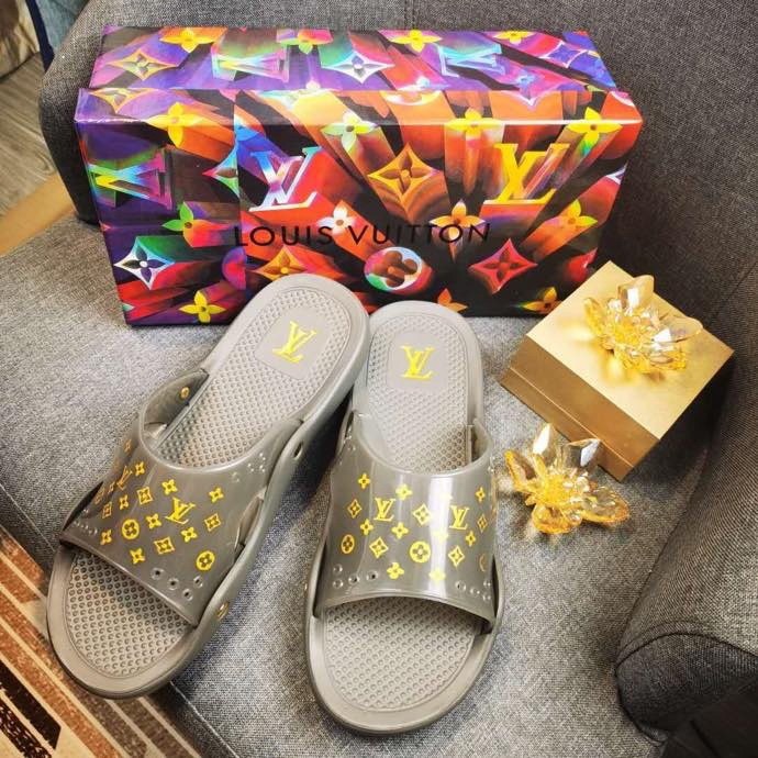 LV women Sandals 1：1 Quality-139