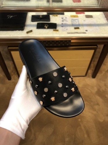 Versace men slippers AAA-137(38-44)