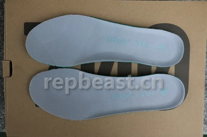 Authentic Yeezy 700 Boost “Inertia”