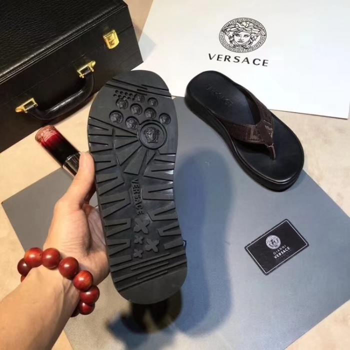 Versace men slippers AAA-100