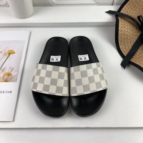 LV women slippers AAA-229