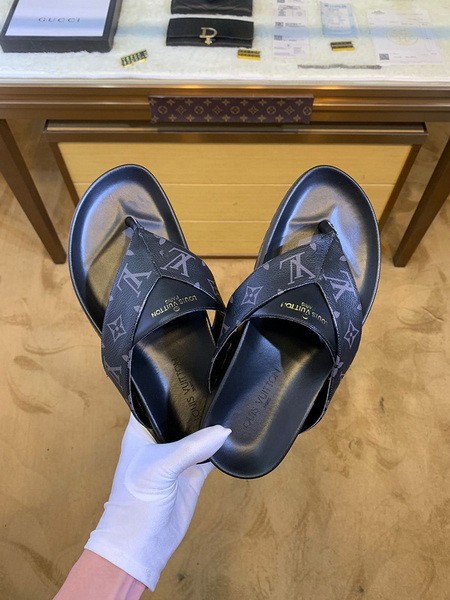 LV men slippers AAA-324(38-45)