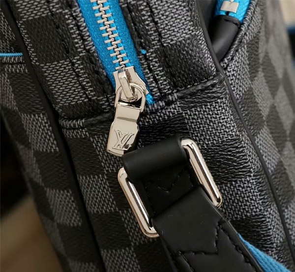 LV Men Hangbags AAA-013