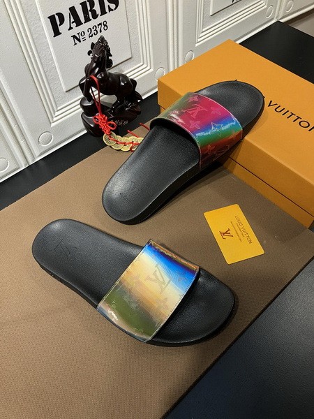 LV men slippers AAA-572