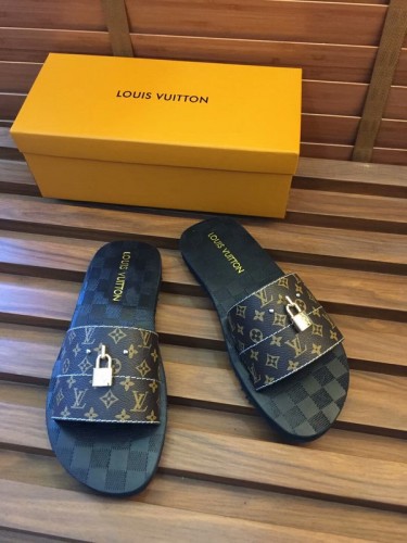 LV men slippers AAA(38-45)-151