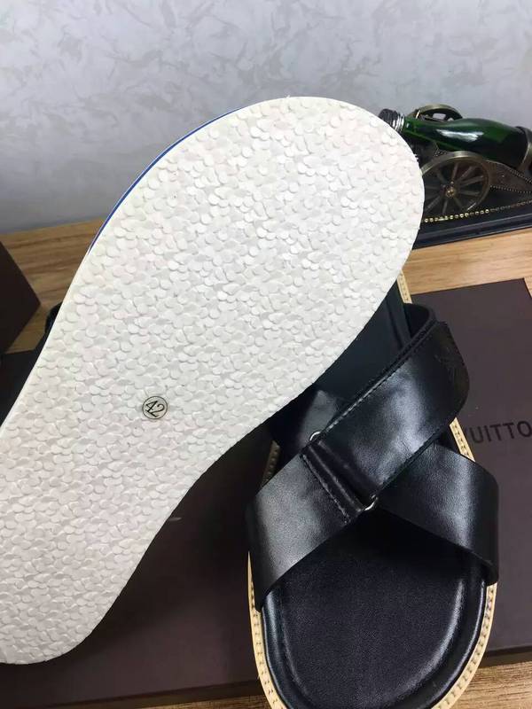 LV men slippers AAA-104(38-44)