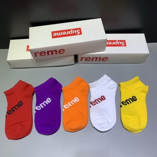 Supreme Socks-016