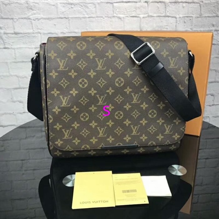 LV Men Hangbags AAA-037