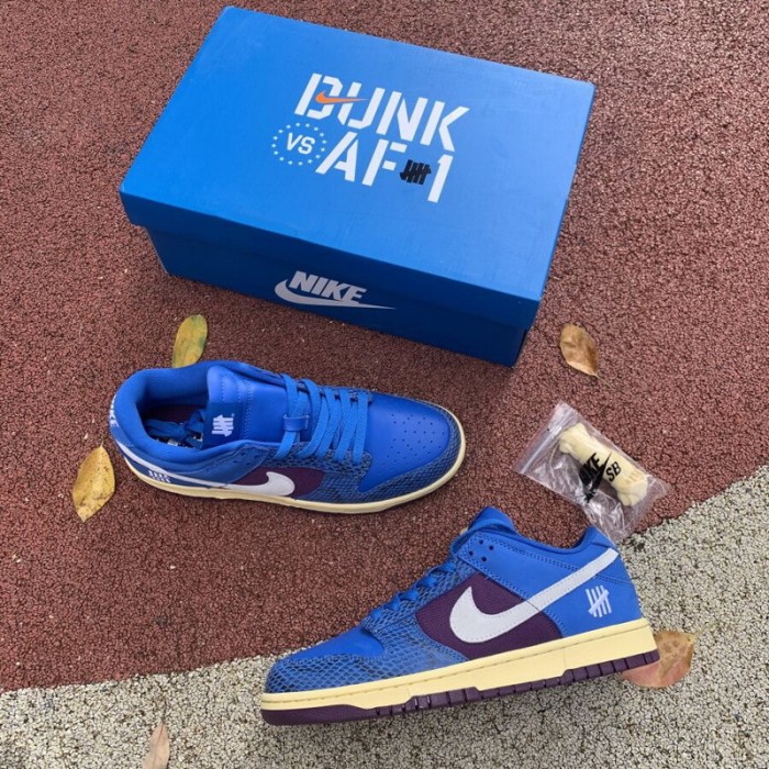 Authentic UNDEFEATED x Nike Dunk Low  Blue