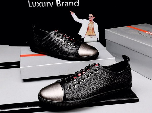 Prada men shoes 1:1 quality-083