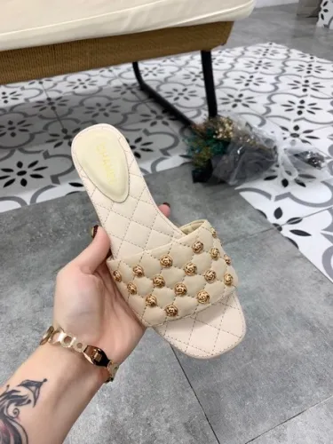 CHNL women slippers AAA-114