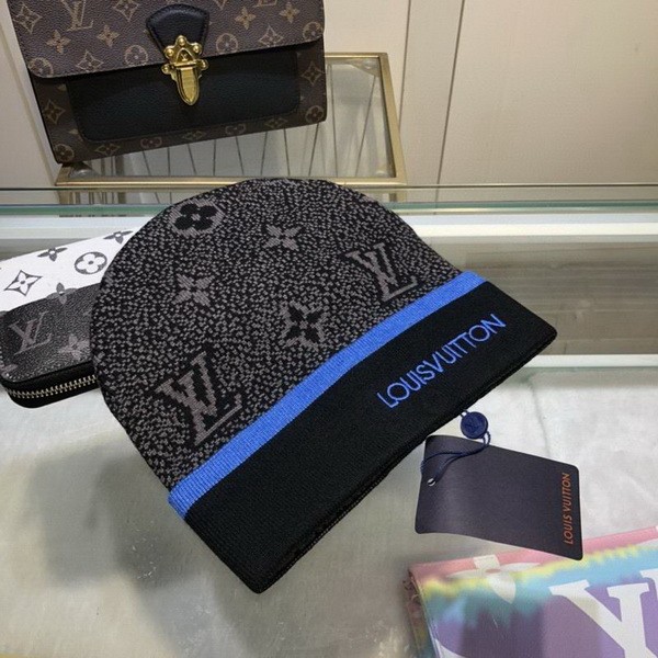 LV Wool Cap Scarf AAA-189