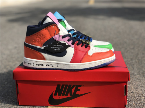 Super Max Perfect Jordan 1 shoes-098