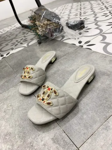 CHNL women slippers AAA-101