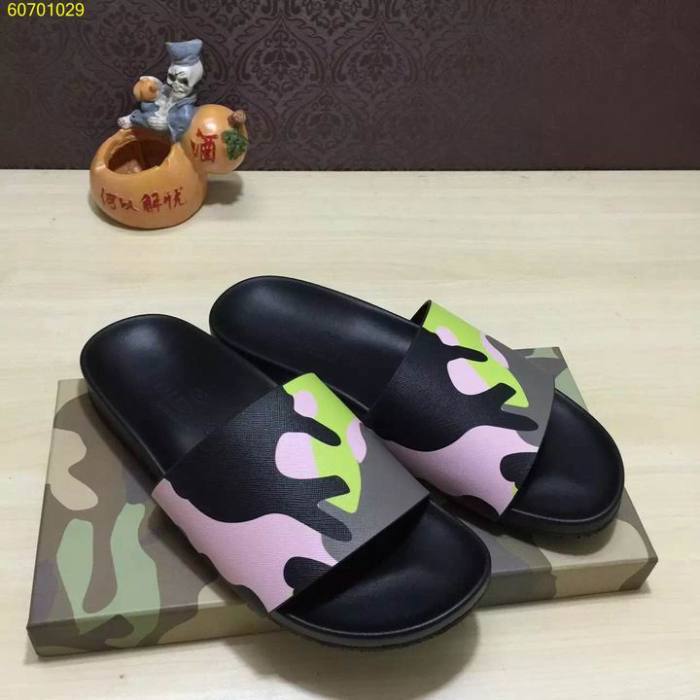 VT Men slippers AAA-066