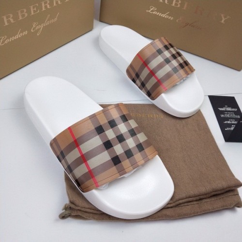 Burberry men slippers AAA-037