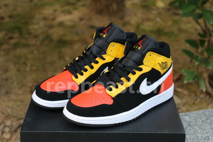 Authentic Air Jordan 1 Mid “Raygun”