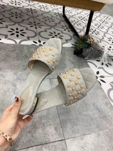 CHNL women slippers AAA-113