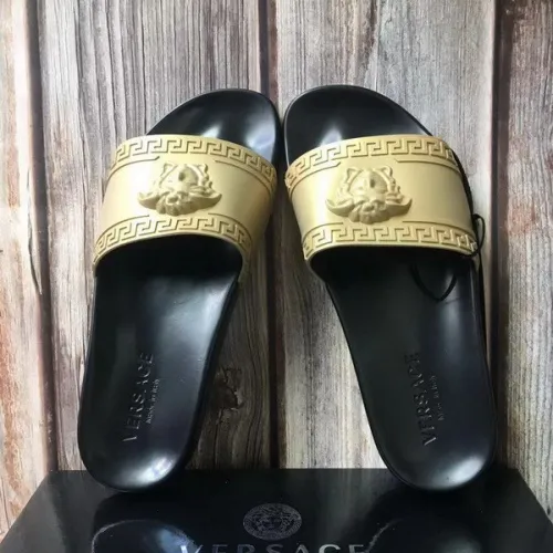 Versace men slippers AAA-231