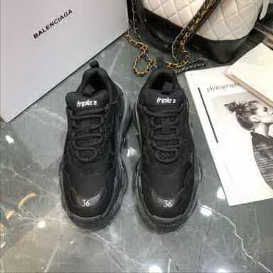 B 17FW Tripe-S High End Sneaker-042