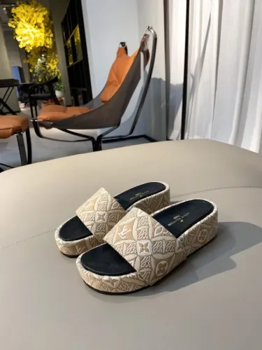 LV Sandals 1-1 Quality-307