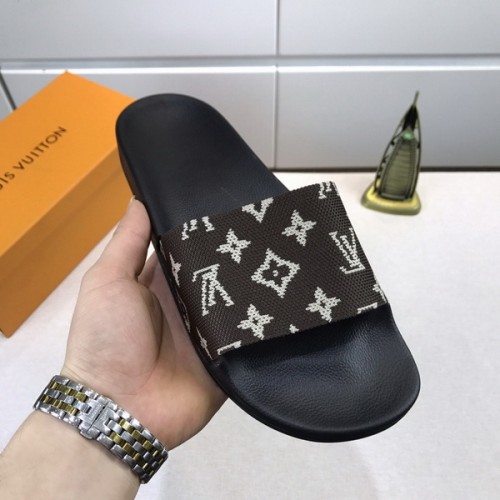 LV men slippers AAA-348(38-45)