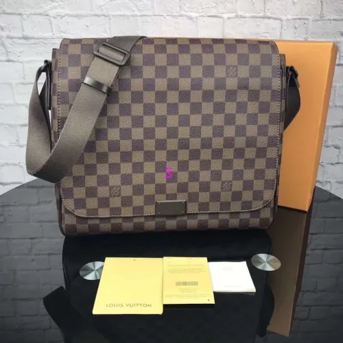 LV Men Hangbags AAA-035
