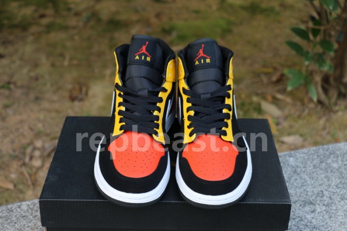 Authentic Air Jordan 1 Mid “Raygun”