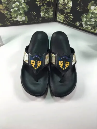 Versace Men slippers AAA-075(38-44)
