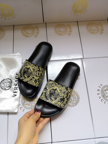 Versace women slippers AAA-046